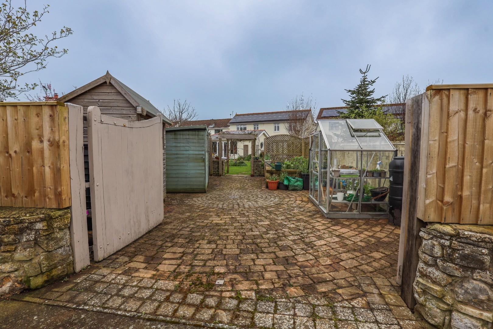 Swn-Y-Nant, Tyle House Close, Llanmaes, Nr Llantwit Major, CF61 2XZ